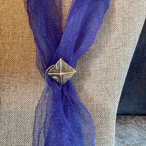 Vintage Gold Square Scarf Clip